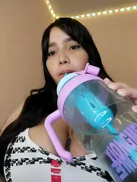 jacksyangeel2 online show from May 2026 11:37:01 AM