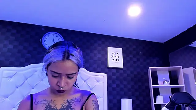 rave connor online show from December 2024 07:11:02 PM