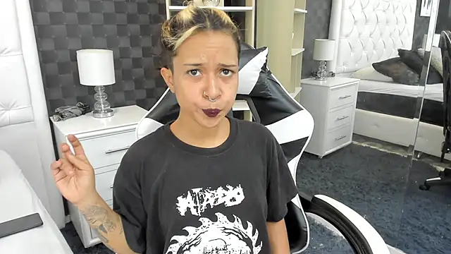 rave connor online show from January 2025 07:13:02 PM