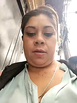 Laura-Hernandez online show from February 2025 05:11:02 PM