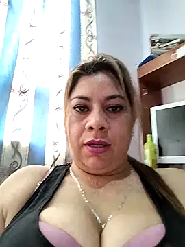 Laura-Hernandez online show from September 2025 02:41:02 PM