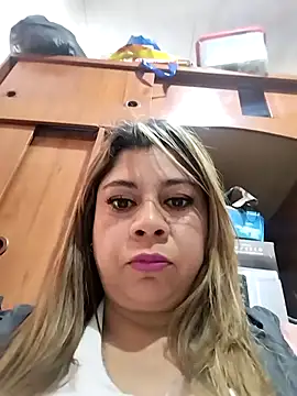 Laura-Hernandez online show from September 2025 03:02:01 PM