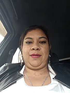 Snapshot of Laura-Hernandez chatting on February 2026 02:57:01 PM Laura-Hernandez online show from February 2026 02:57:01 PM