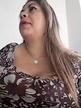 Laura-Hernandez online show from July 2026 09:19:02 PM