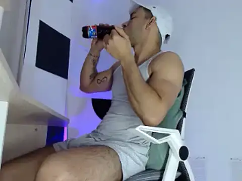 Snapshot of Carringtonhot chatting on December 2024 10:36:02 PM Carringtonhot online show from December 2024 10:36:02 PM