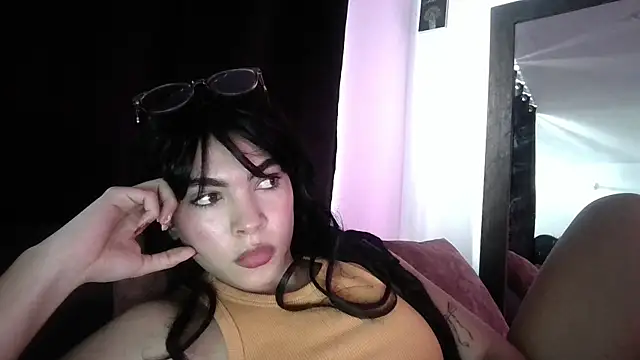 Kiri Cutee online show from March 2025 08:04:01 PM