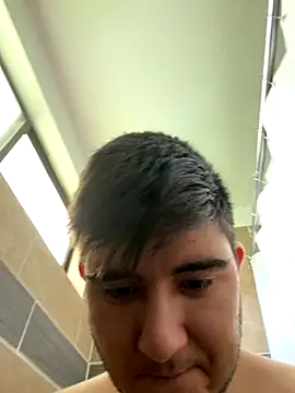 Yann 18 online show from November 2025 05:04:02 PM