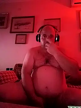 ChristianMouth online show from October 2025 08:44:01 PM