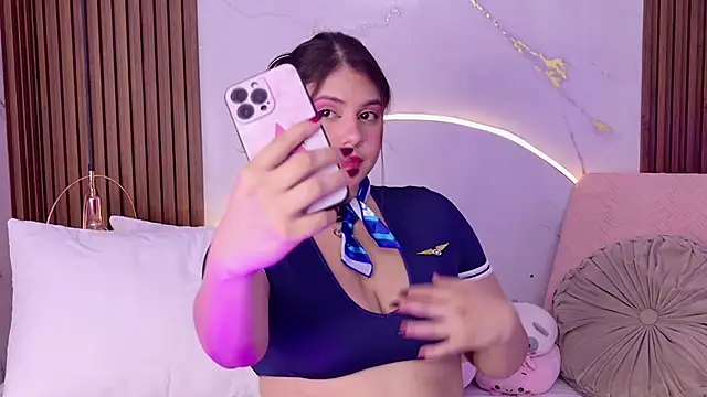 pamelajons  online show from October 2025 12:49:02 PM