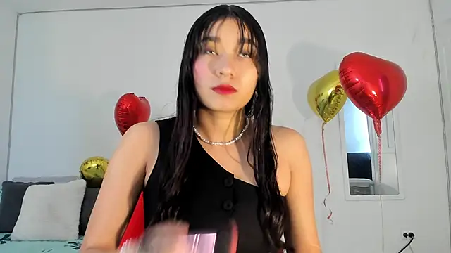 Snapshot of Maia_W10 chatting on February 2025 12:37:01 PM Maia W10 online show from February 2025 12:37:01 PM