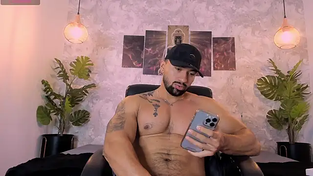 Regan   online show from March 2025 04:24:02 AM