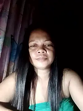 Snapshot of 880HOT chatting on June 2026 07:27:02 PM 880HOT online show from June 2026 07:27:02 PM