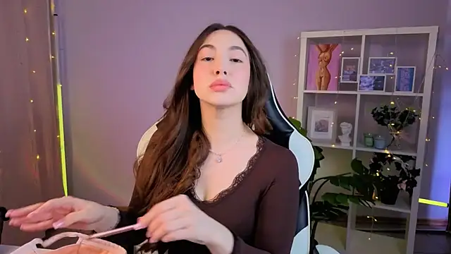 MelissaLovvv online show from March 2026 04:18:01 AM