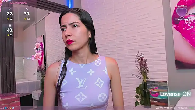 sweetieandjuicyy online show from February 2025 01:59:01 PM