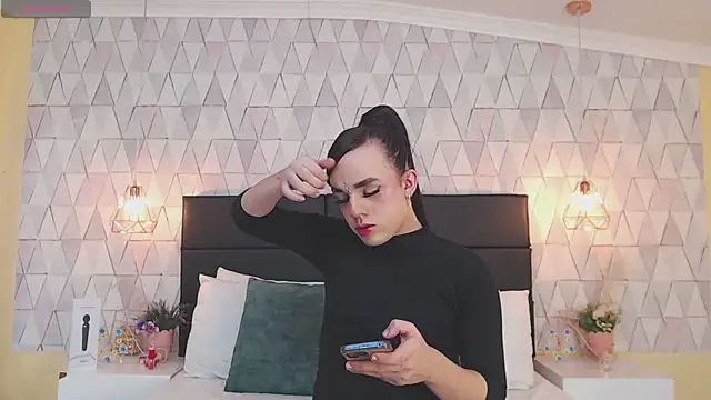 JustinePerry online show from September 2025 03:05:01 AM