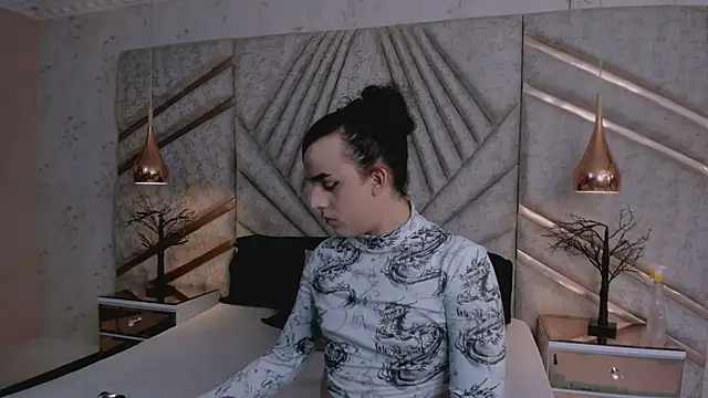 JustinePerry online show from March 2026 04:53:01 AM