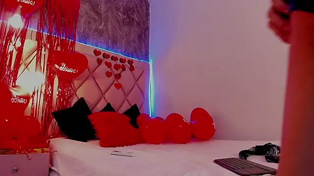 megan 100 online show from February 2025 06:43:02 PM