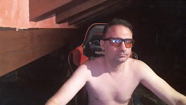 Snapshot of 6996horus chatting on October 2025 04:48:01 AM 6996horus online show from October 2025 04:48:01 AM