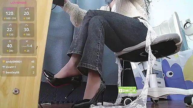 CN-Doudou online show from March 2025 02:01:02 PM