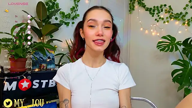 MyLou  online show from December 2024 03:54:02 PM