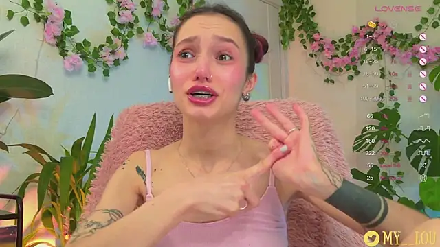 MyLou  online show from February 2025 03:49:02 PM