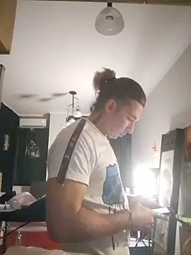 Snapshot of Lovely_milk chatting on January 2025 04:13:01 PM Lovely milk online show from January 2025 04:13:01 PM