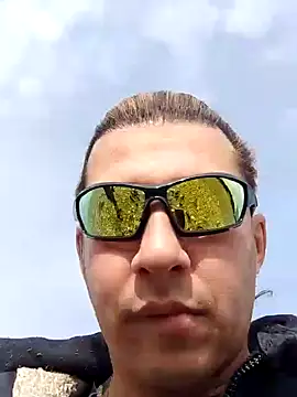 Snapshot of Lovely_milk chatting on January 2025 10:21:02 AM Lovely milk online show from January 2025 10:21:02 AM