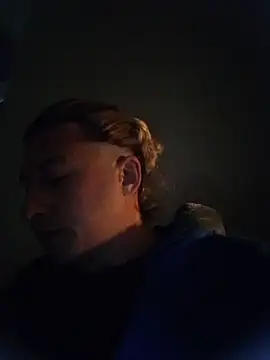 Snapshot of Lovely_milk chatting on January 2025 10:50:01 PM Lovely milk online show from January 2025 10:50:01 PM