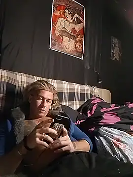 Snapshot of Lovely_milk chatting on March 2025 07:10:02 PM Lovely milk online show from March 2025 07:10:02 PM