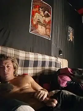 Snapshot of Lovely_milk chatting on March 2025 06:21:02 PM Lovely milk online show from March 2025 06:21:02 PM