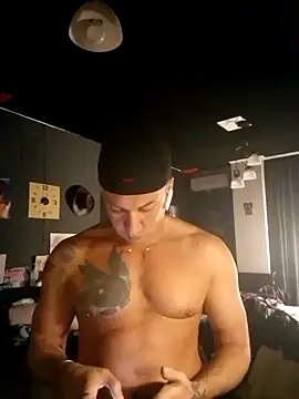 Snapshot of Lovely_milk chatting on March 2025 04:01:01 PM Lovely milk online show from March 2025 04:01:01 PM