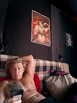 Snapshot of Lovely_milk chatting on March 2025 09:19:02 AM Lovely milk online show from March 2025 09:19:02 AM