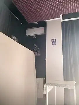 Snapshot of Lovely_milk chatting on September 2025 09:54:02 AM Lovely milk online show from September 2025 09:54:02 AM