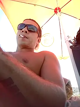 Snapshot of Lovely_milk chatting on September 2025 07:44:02 AM Lovely milk online show from September 2025 07:44:02 AM