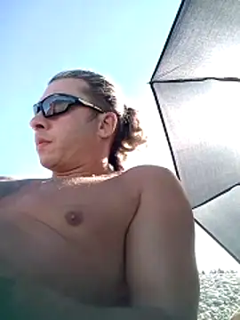 Snapshot of Lovely_milk chatting on October 2025 08:59:01 AM Lovely milk online show from October 2025 08:59:01 AM