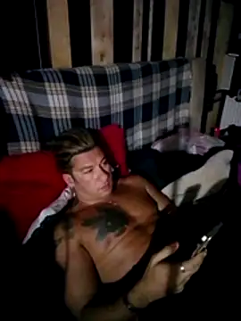 Snapshot of Lovely_milk chatting on November 2025 09:31:01 PM Lovely milk online show from November 2025 09:31:01 PM