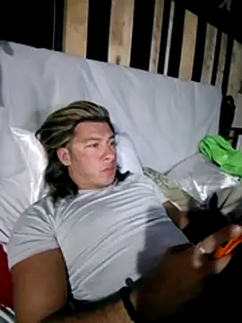 Snapshot of Lovely_milk chatting on November 2025 09:58:02 PM Lovely milk online show from November 2025 09:58:02 PM