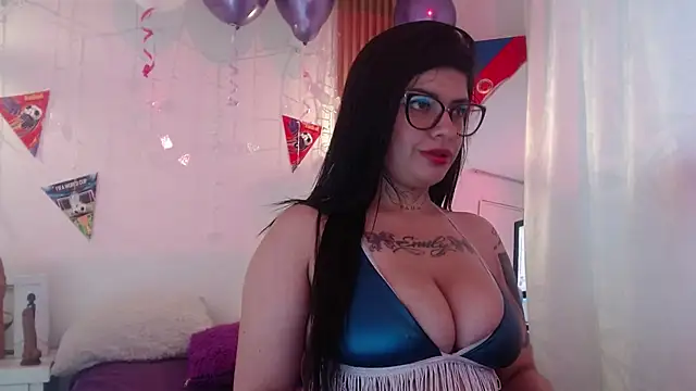 Snapshot of evelingjoyy chatting on July 2026 09:50:01 PM evelingjoyy online show from July 2026 09:50:01 PM