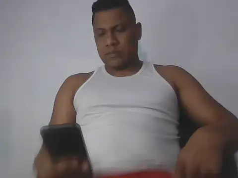 latinblack01 online show from October 2025 01:56:02 PM