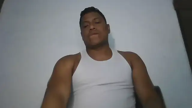 latinblack01 online show from November 2025 03:56:01 PM