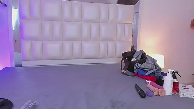 Alhana pulido online show from December 2024 08:25:01 PM