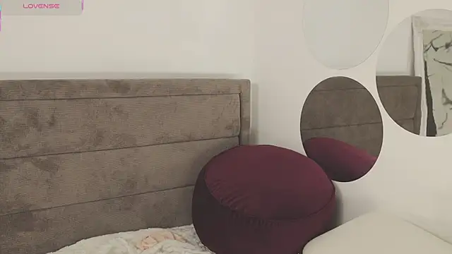 LikaBerry1 online show from October 2025 10:10:02 AM