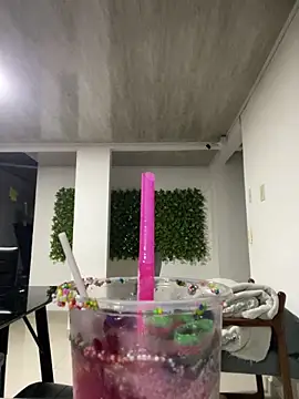 angel natural online show from October 2025 01:13:01 AM