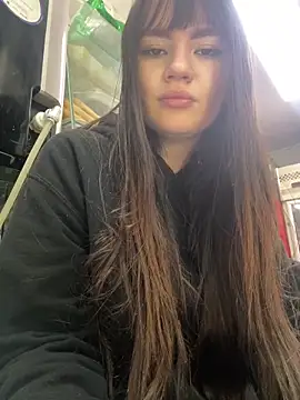 angel natural online show from December 2025 09:34:02 PM