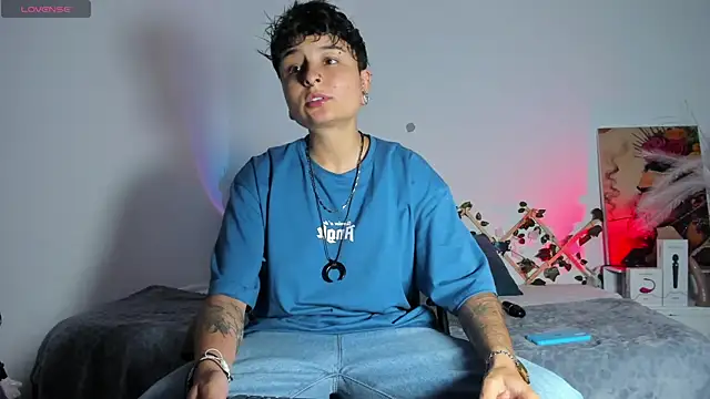 ZuryRamirez  online show from March 2025 11:31:01 PM