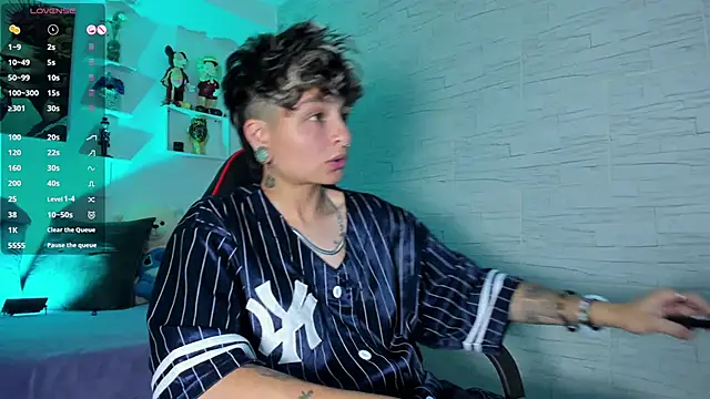 ZuryRamirez  online show from November 2025 09:03:02 PM