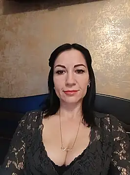 FireLily332 online show from February 2025 04:35:01 PM