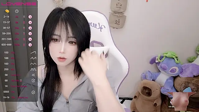 Vaness-a online show from March 2025 06:58:02 PM