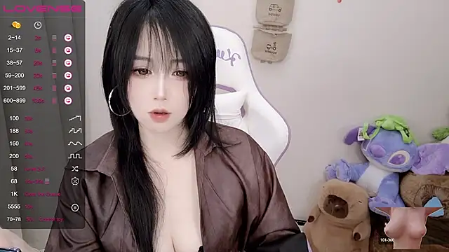 Vaness-a online show from March 2025 07:15:02 PM