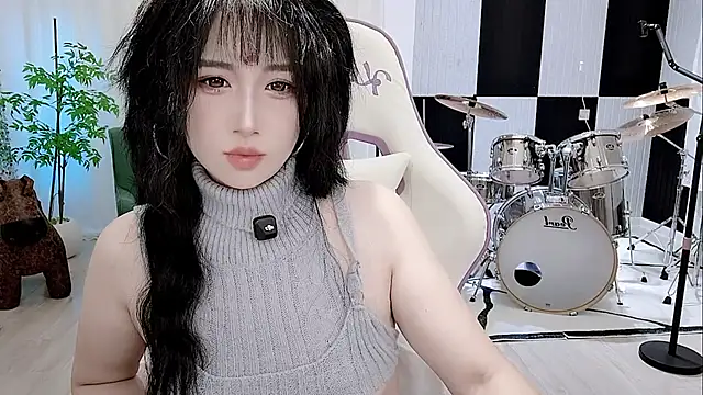 Vaness-a online show from September 2025 05:57:01 PM